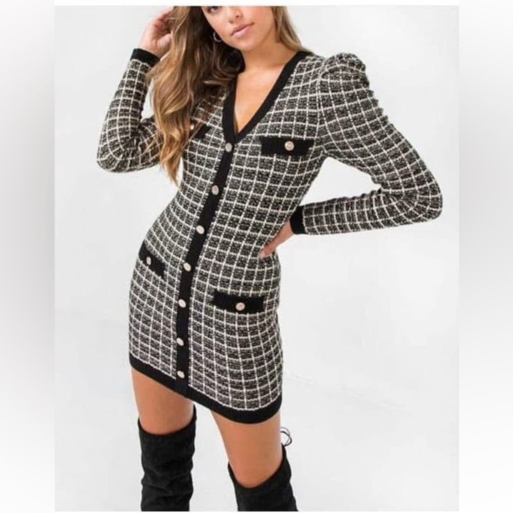 AKIRA Black and White Long Sleeve Dress